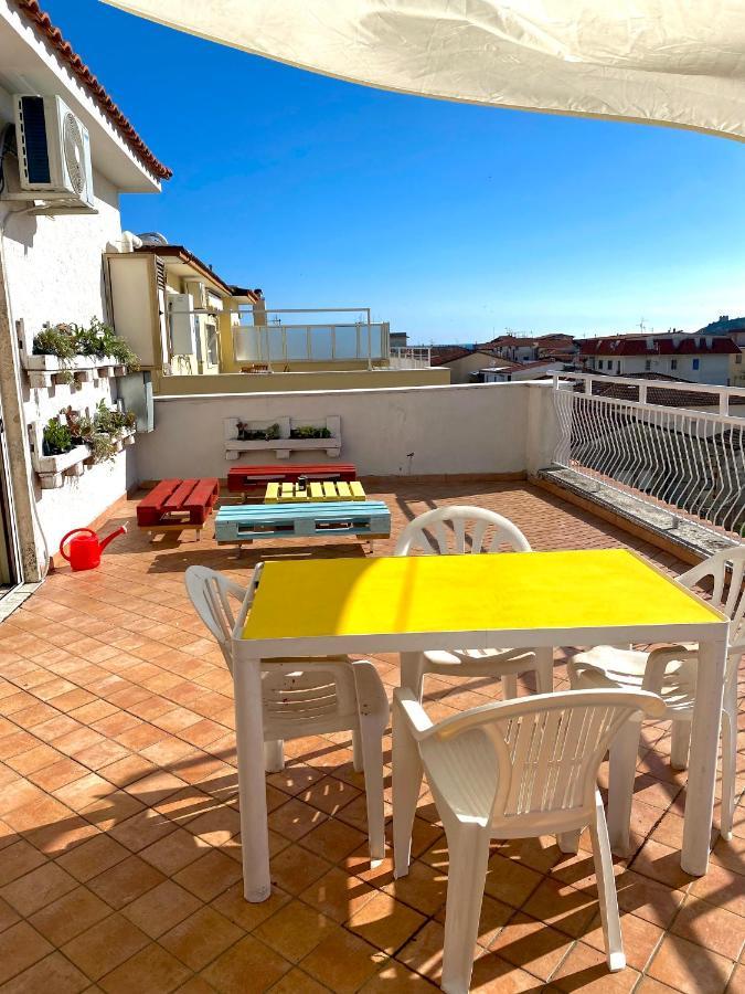 Attico Scauri deluxe Apartment Minturno Exterior foto